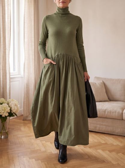 Allegra, abito lungo verde con collo alto