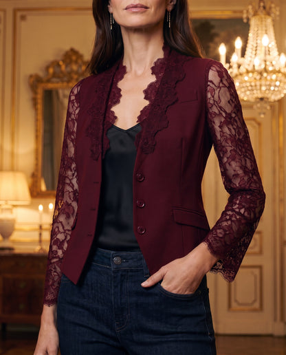 Marta, blazer bordeaux con maniche in pizzo