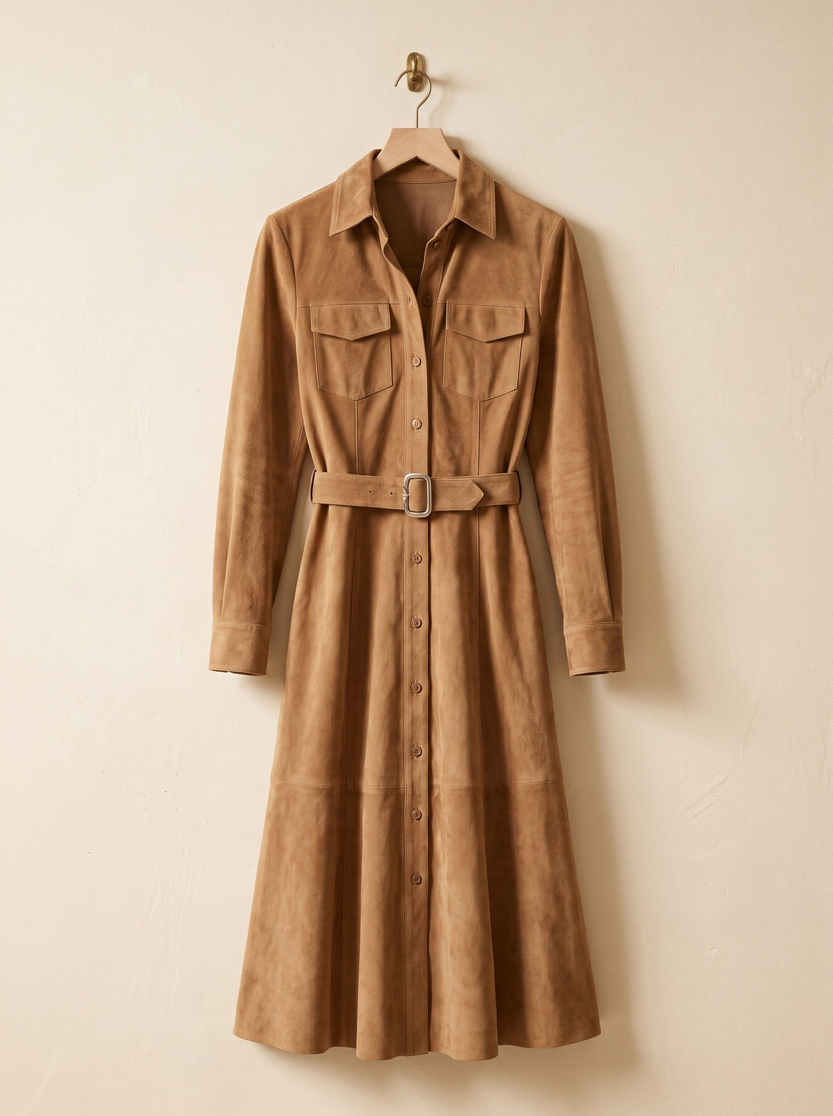 Ottavia, abito chemisier in suede marrone su gruccia