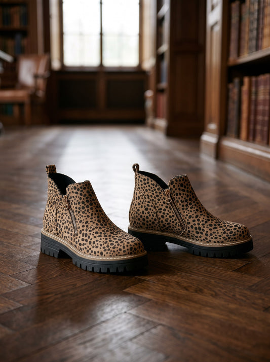 Penelope, stivaletti leopardati, il paio